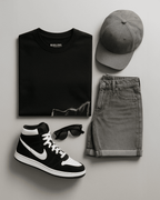 Outfit con camiseta hombre corte slim fit color negro con estampado “perro lobo en contraluz” de paws & prints